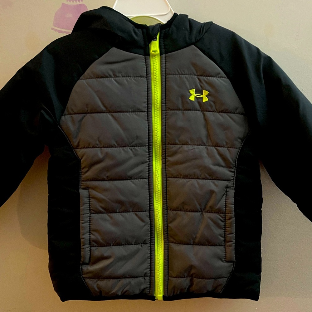 Under Armour 2t Jacket‎ EUC